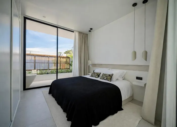 Amaulu - Ocean View 2br Private Pool & Rooftop In Uluwatu