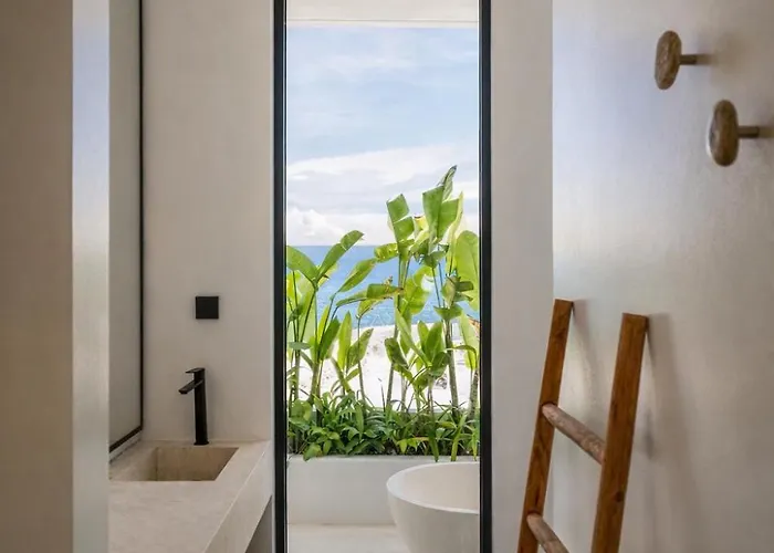 Villa Amaulu - Ocean View 2br Private Pool & Rooftop In